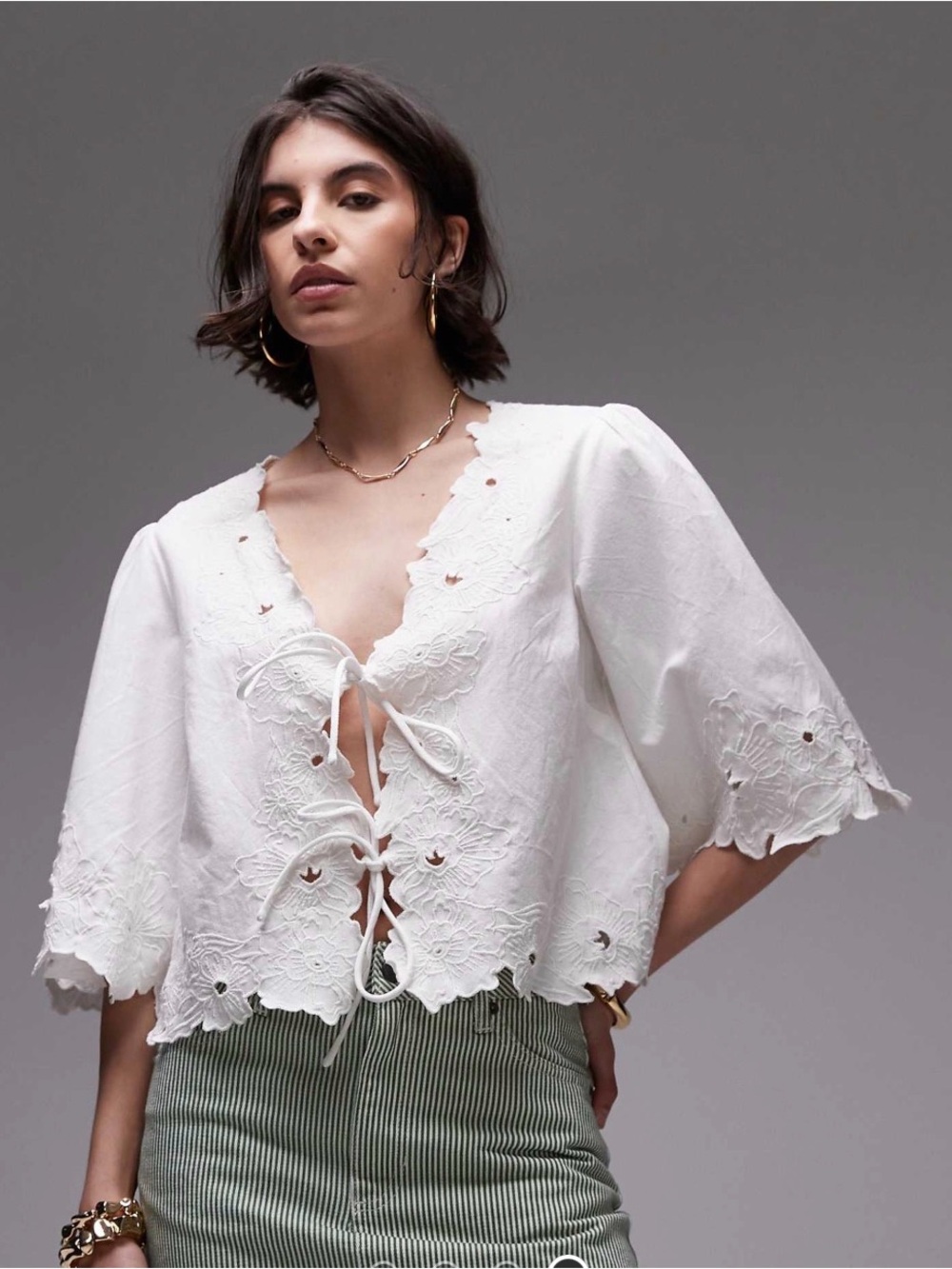 Topshop floral cut work / White Eyelet Tie-Front Cotton Top